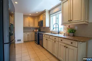 41 Sullivan Dr 4, West Orange Township, NJ 07052 - Photo 21