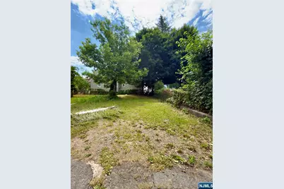 60 Laurel, Paterson, NJ 07522 - Photo 7
