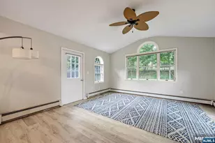 327 Hil Ray Ave, Wyckoff Township, NJ 07481 - Photo 13