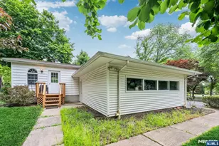 327 Hil Ray Ave, Wyckoff Township, NJ 07481 - Photo 35