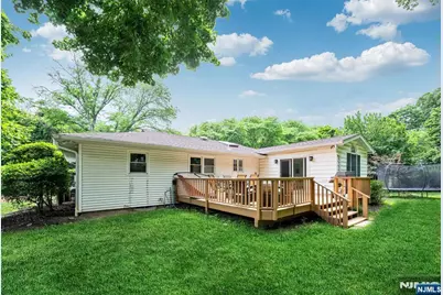 327 Hil Ray Avenue, Wyckoff Township, NJ 07481 - Photo 33