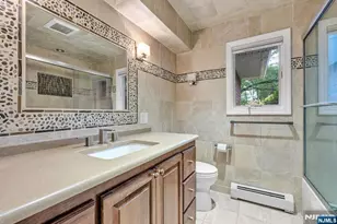 327 Hil Ray Ave, Wyckoff Township, NJ 07481 - Photo 23