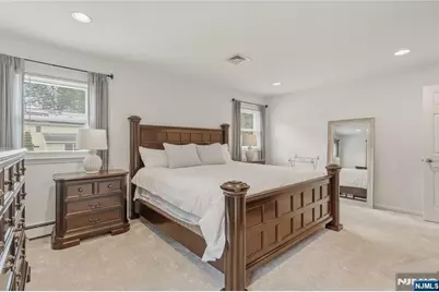 290 McHenry Drive, Paramus, NJ 07652 - Photo 21