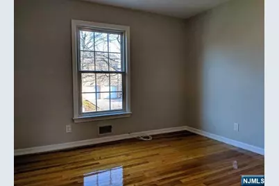 18 Van Wagoner Drive, Englewood Cliffs, NJ 07632 - Photo 9