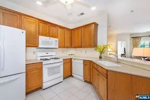100 Ridgewood Road 207, Washington Township, NJ 07676 - Photo 11