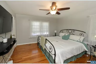65 E Linden Avenue, Dumont, NJ 07628 - Photo 13