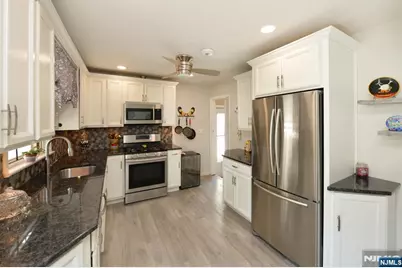 65 E Linden Avenue, Dumont, NJ 07628 - Photo 7
