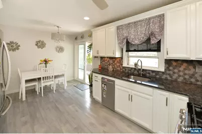 65 E Linden Avenue, Dumont, NJ 07628 - Photo 9