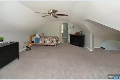 65 E Linden Avenue, Dumont, NJ 07628 - Photo 17