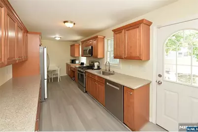 7-01 2nd Street, Fair Lawn, NJ 07410 - Photo 7