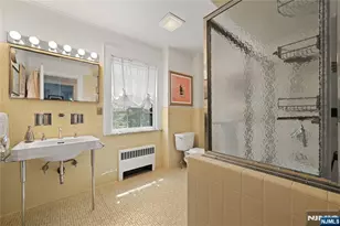 111 Upper Mountain Ave, Montclair, NJ 07042 - Photo 35