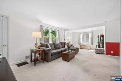 40 Elmwood Road, Florham Park, NJ 07932 - Photo 7