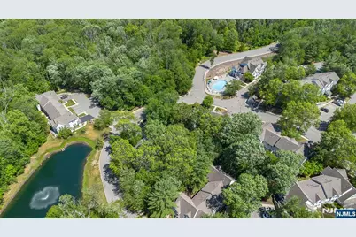 1005 Chatfield Drive, Pequannock Township, NJ 07444 - Photo 23