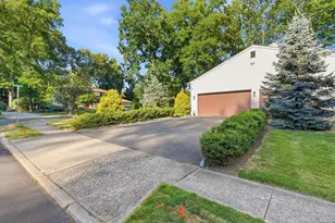 862 Battel Pl, Oradell, NJ 07649 - Photo 5
