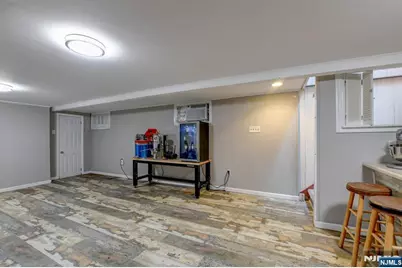 147 Field Avenue, Hasbrouck Heights, NJ 07604 - Photo 19