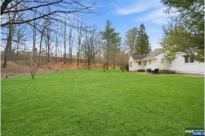 23 Jan River Drive, Upper Saddle River, NJ 07458 - Photo 35