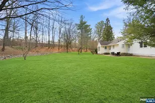 23 Jan River Dr, Upper Saddle River, NJ 07458 - Photo 35