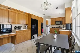 23 Jan River Dr, Upper Saddle River, NJ 07458 - Photo 17