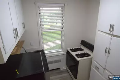 975-995 Teaneck 1M #1M, Teaneck Township, NJ 07666 - Photo 11