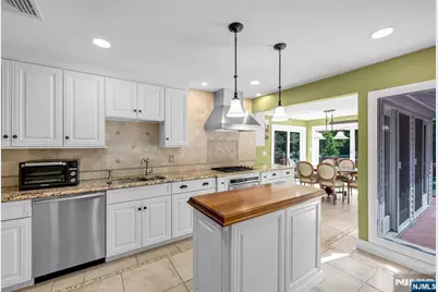 24 Vanderbeck Lane, Mahwah, NJ 07430 - Photo 15