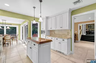 24 Vanderbeck Ln, Mahwah, NJ 07430 - Photo 17