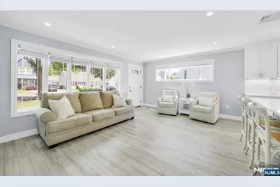25 Parker Avenue, Rochelle Park Township, NJ 07662 - Photo 5