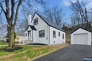31 St Moritz Pl, Wayne, NJ 07470 - Photo 3