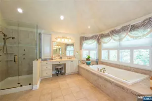 9 Ralph Dr, Fairfield, NJ 07004 - Photo 23