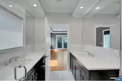 505 Post Avenue, Lyndhurst Township, NJ 07071 - Photo 25