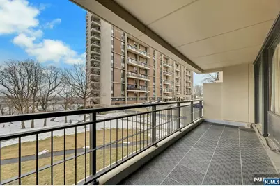 2 Horizon Road #G5, Fort Lee, NJ 07024 - Photo 15