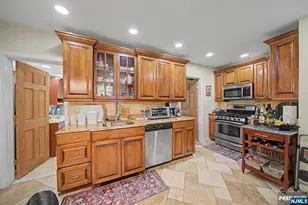 102 Belleview Ave, Butler, NJ 07405 - Photo 7