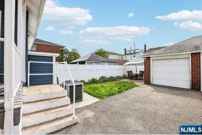 145 Fulton Avenue, Fairview, NJ 07022 - Photo 37