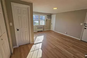64 Hastings B, Rutherford, NJ 07070 - Photo 5