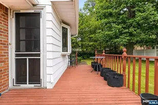 545 Summit St, Englewood Cliffs, NJ 07632 - Photo 19