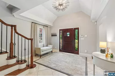 650 Fairview Place, Wyckoff Township, NJ 07481 - Photo 5