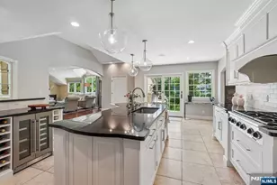 650 Fairview Pl, Wyckoff Township, NJ 07481 - Photo 9