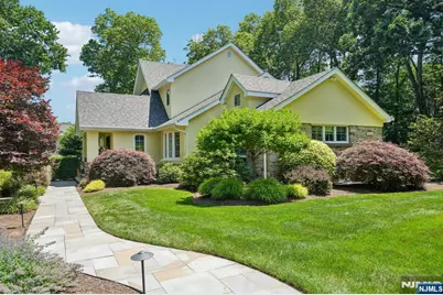 650 Fairview Place, Wyckoff Township, NJ 07481 - Photo 3