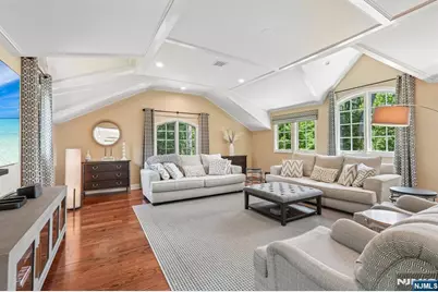 650 Fairview Place, Wyckoff Township, NJ 07481 - Photo 13