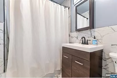 92 S Devine Street, Newark, NJ 07106 - Photo 5
