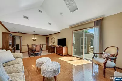 86 Willowbrook Court, Paramus, NJ 07652 - Photo 21