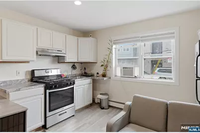 172-174 Carroll Street, Paterson, NJ 07501 - Photo 9