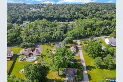 32 Bellows Lane, Montville Township, NJ 07082 - Photo 45