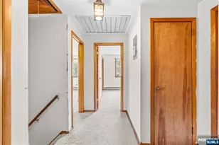 354 Terhune Ave, Paramus, NJ 07652 - Photo 25