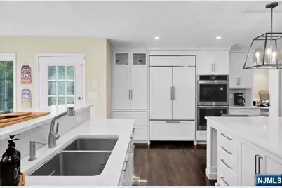 739 Shoshone Trail, Franklin Lakes, NJ 07417 - Photo 15