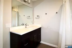 73 Oneida Ave, Oakland, NJ 07436 - Photo 17