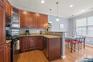 177 Winchester Ct 262, Clifton, NJ 07013 - Photo 7
