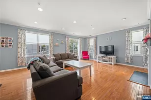 177 Winchester Ct 262, Clifton, NJ 07013 - Photo 5