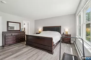 377 Hollywood Ave, Fairfield, NJ 07004 - Photo 17