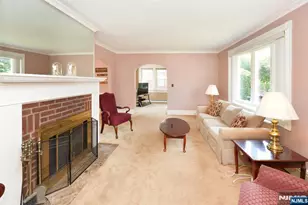 76 Poplar St, Ridgefield Park, NJ 07660 - Photo 3