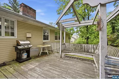 51 Crystal Avenue, West Orange Township, NJ 07052 - Photo 9